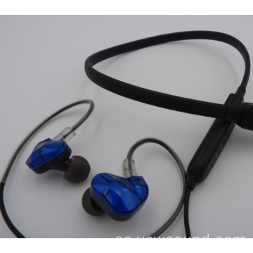 Auriculares deportivos Bluetooth sobre la oreja